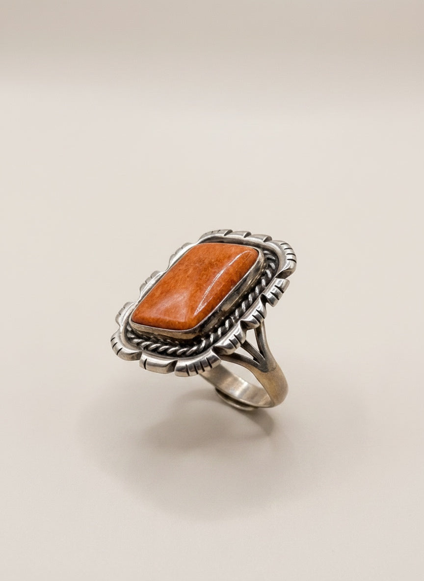Silver Smiths " Sterling Desert Fire Spiney Oyster Ring